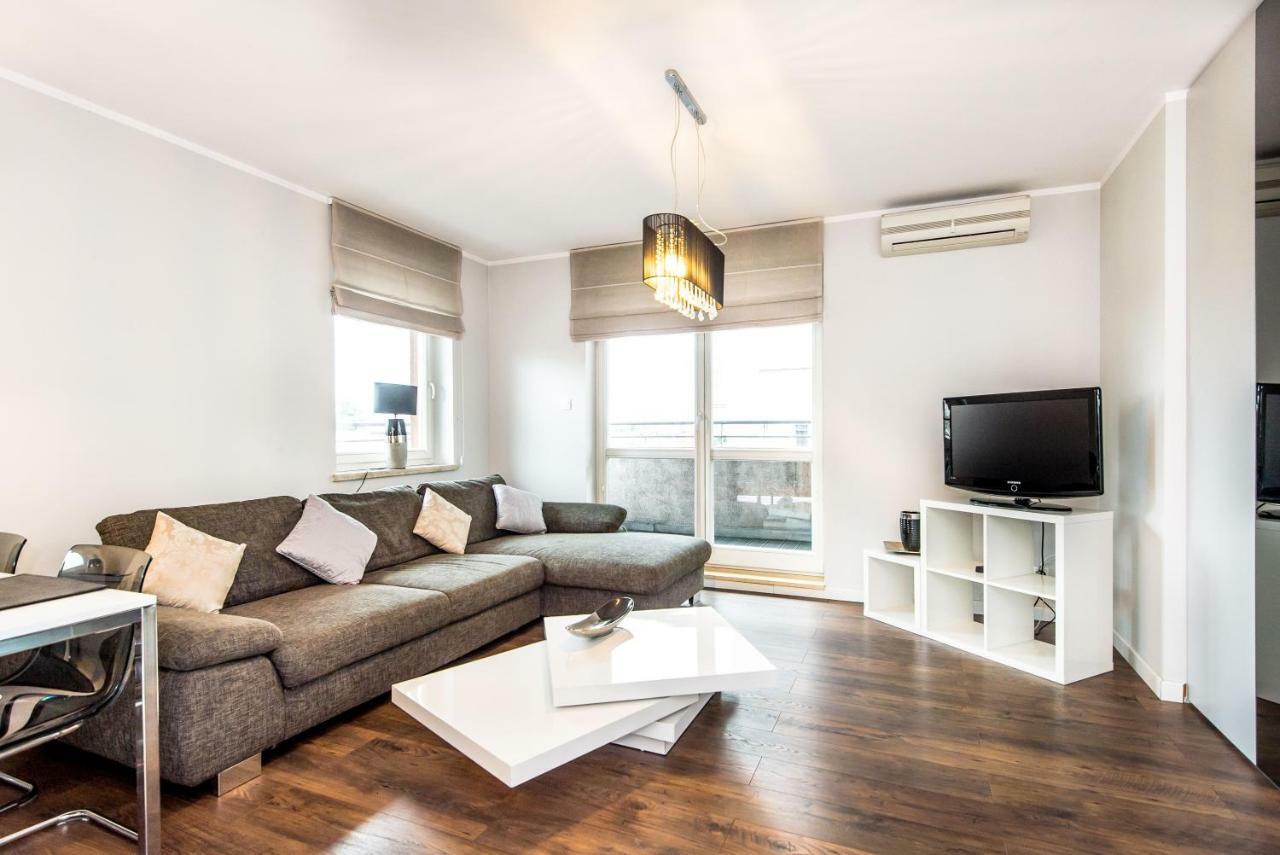 Super-Apartamenty Targi Poznanskie Luaran gambar