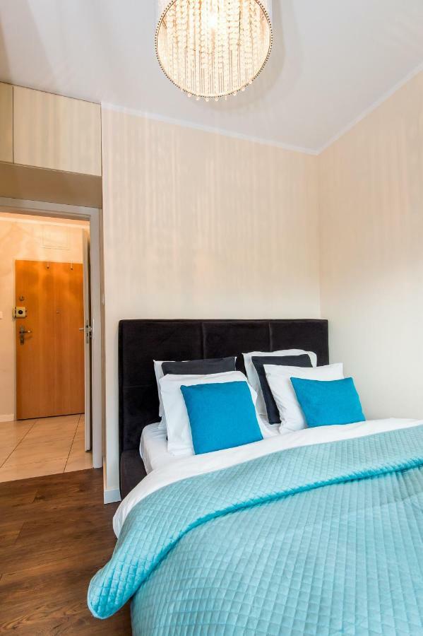 Super-Apartamenty Targi Poznanskie Luaran gambar